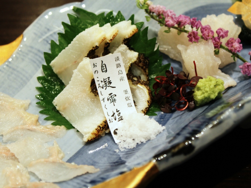 連日満席の穴子料理専門店。人気の秘密に迫る。（大阪 福島　穴子家 NORESORE）｜穴子家 NORESORE（あなごや のれそれ）