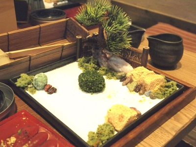 和菓子で箱庭造り？こだわりのほっこり和カフェ（大阪 吹田　Mamezo&Café／マメゾーアンドカフェ  Dew阪急山田店）｜Mamezo&Cafe Dew阪急山田店