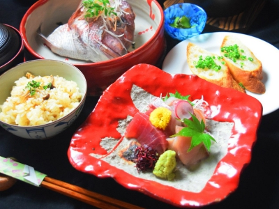 欲張りなあなたにおすすめ。 新鮮な魚と熊本直送の馬肉を融合、どちらも味わえる贅沢さ（大阪府 豊中市　馬肉と和食のお店 神戸播磨）｜馬肉と和食のお店　神戸播磨