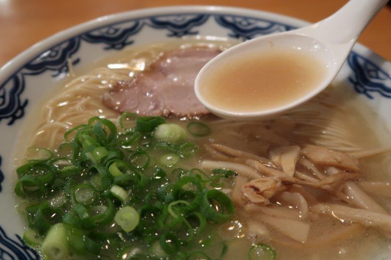 コンセプトは「博多屋台」！飲んで食べて満腹のラーメン酒場（本郷三丁目　麵や 福十八 ）　｜麺や  福十八