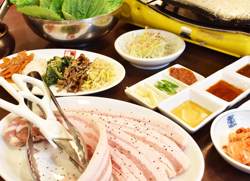本場で味わう最旬韓国料理を満喫(大阪 鶴橋 コリアンダイニング李朝園 鶴橋店)