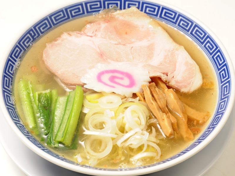 新メニューの紹介 【サバ塩そば】※店舗限定メニュー|サバ6製麺所