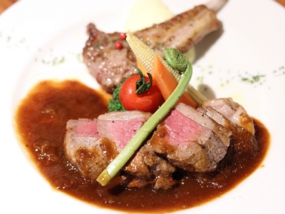 野毛で気軽にワインと肉料理を楽しめる店。オリジナルメニューも要チェック！（横浜市 中区　野毛ビストロ ZIP）｜お肉とワイン　野毛ビストロZIP