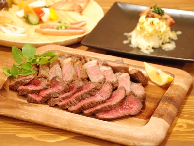 こだわりのクラフトビールと相性ピッタリの肉料理！女子会やデートにもおススメのダイニングバー。（石川県 金沢市　クラフトビア麦畑）｜クラフトビア麦畑