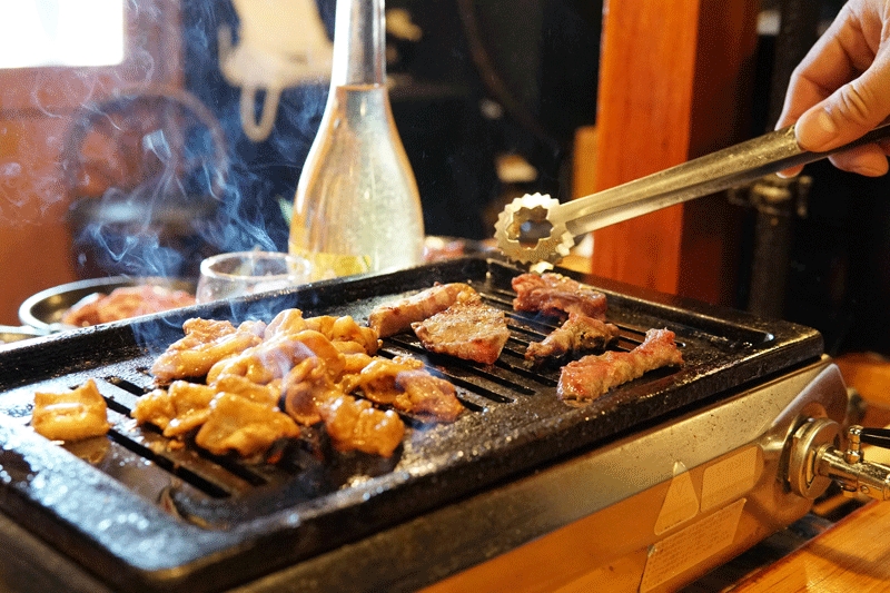 精肉店直営でリーズナブル。それでいてスーパーに並ぶ事のないほど新鮮なお肉を味わってみたい人は、迷わずここ。(名古屋 池下 池下ホルモンセンター) 精肉店直営でリーズナブル。それでいてスーパーに並ぶ事のないほど新鮮なお肉を味わってみたい人は、迷わずここ。(名古屋 池下 池下ホルモンセンター)|池下ホルモンセンター