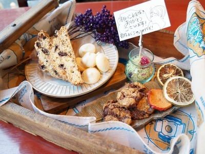 お客様への愛の仕掛けが店内にあふれる「“愛“衆食堂」は飯田橋にて！（東京　飯田橋　神楽坂ワイン食堂　アントレイド）｜神楽坂ワイン食堂　アントレイド