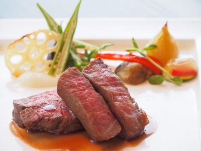 有名デザイナーの手がけたスタイリッシュなレストラン（香川　高松　AGORA）｜ＡＧＯＲＡ