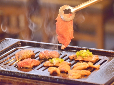 地元に愛される下町の焼肉屋”！肉が新鮮&リーズナブルなのは精肉直売所が運営しているからこそ。（名古屋　南区　豊田本町ホルモンセンター）｜豊田本町ホルモンセンター