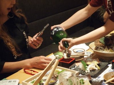 話題のアンテナショップ居酒屋「土佐清水ワールド」が新橋にオープン!プレミアム試食会で本場の味を堪能!