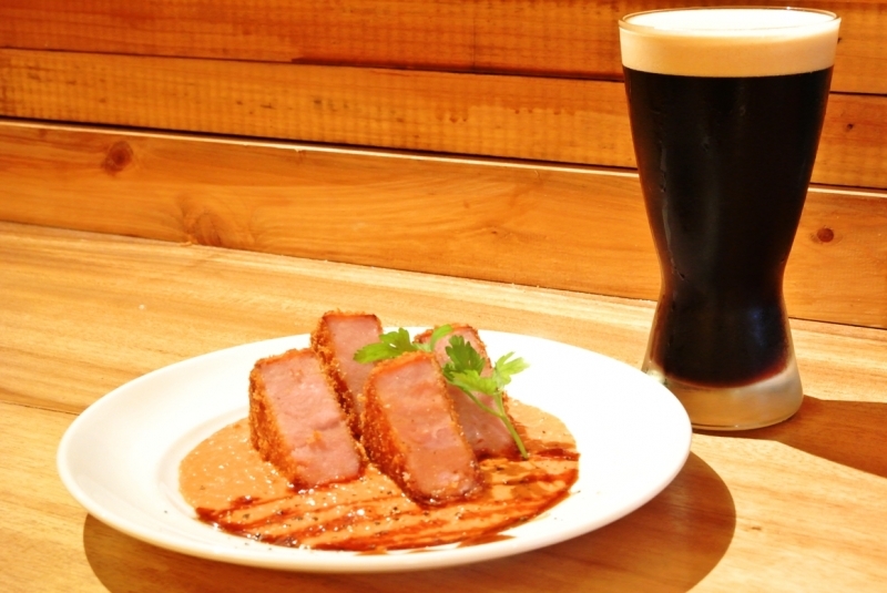 ビール好きから初めての方まで。国内外から集めた個性豊かなクラフトビールが常時10種類!(大阪 中津 ビアパーラーポゴ)