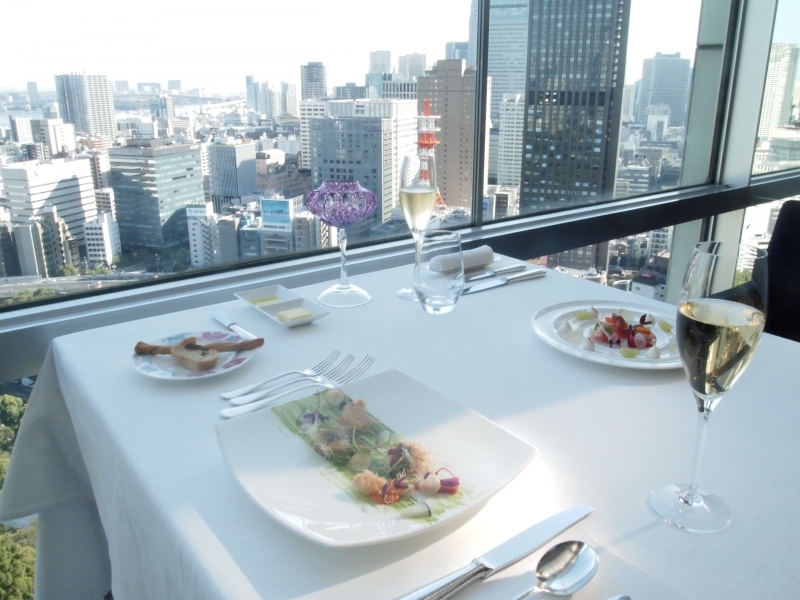 ホテル最上階から眺める東京の絶景と至福のランチタイム（東京　芝公園　レストラン ブリーズヴェール）｜レストラン　ブリーズヴェール-002