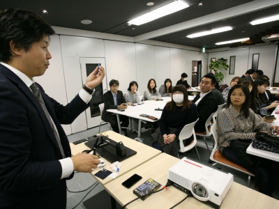 「これは簡単!画期的!」スマホ画面保護は貼るから塗る時代へ!「塗るプロテクター ナノプロテクト+(プラス)」無料体験会レポート!