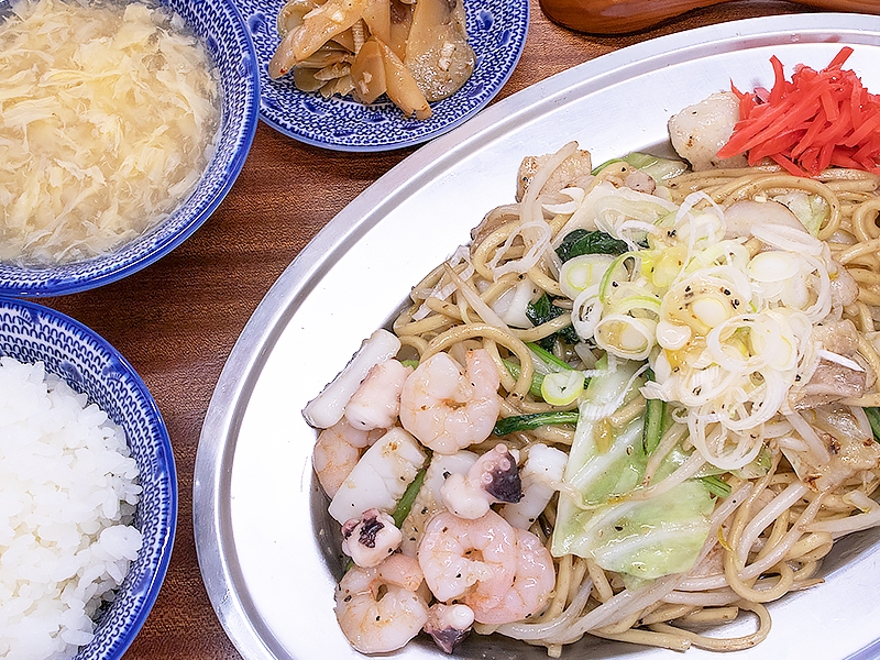 麺職人が作る自家製塩ダレを使った塩焼きそばは、まさに絶品!|焼きそば専門 水卜