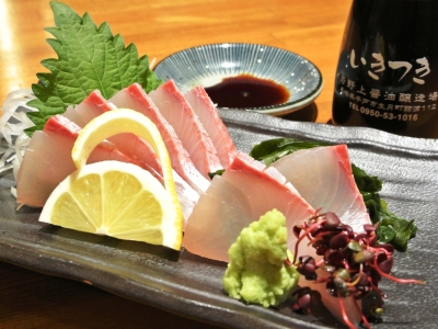 長崎県平戸港直送！！新鮮な魚や地元ならではのグルメも満載。お得な飲み放題コースも充実！（長崎県平戸港　天満店）｜長崎県平戸港　天満店