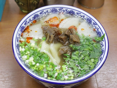 深い旨みがじわじわ来る…！「本場よりも美味しい」と常連が通う店（埼玉 西川口　蘭州料理　ザムザムの泉）｜蘭州料理　ザムザムの泉