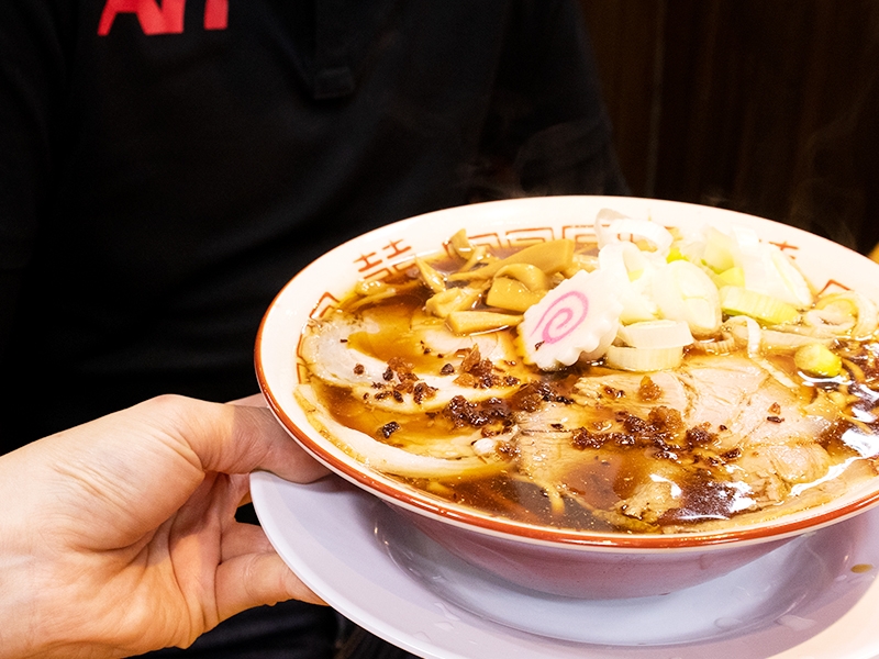 いりこ出汁を使った魚介の旨味がたまらない 全く新しい感覚の進化系ラーメンが登場|伊吹商店