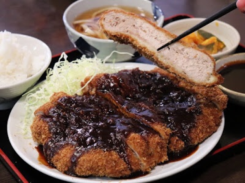 名古屋で老舗の味噌カツ!名店の心意気に驚くボリュームと絶品の味噌かつ(愛知県名古屋市 瑞穂区 堀田駅 みそかつ三河屋)