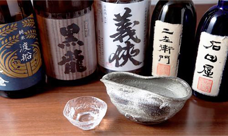 花ひで 市場で毎朝仕入れる季節の新鮮魚介と オーナーこだわりの日本酒をじっくりと味わう 愛知 古見 滋味活彩 花ひで レポハピ