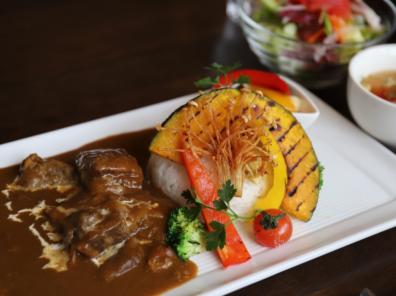 熊本県産の上質なステーキをはじめ、熊本産牛＆彩り野菜を使用した「熊本カレー」をカジュアルにいける！レストラン＆バー（熊本 熊本　Lamone）｜レストラン＆バー　ラモーネ-004