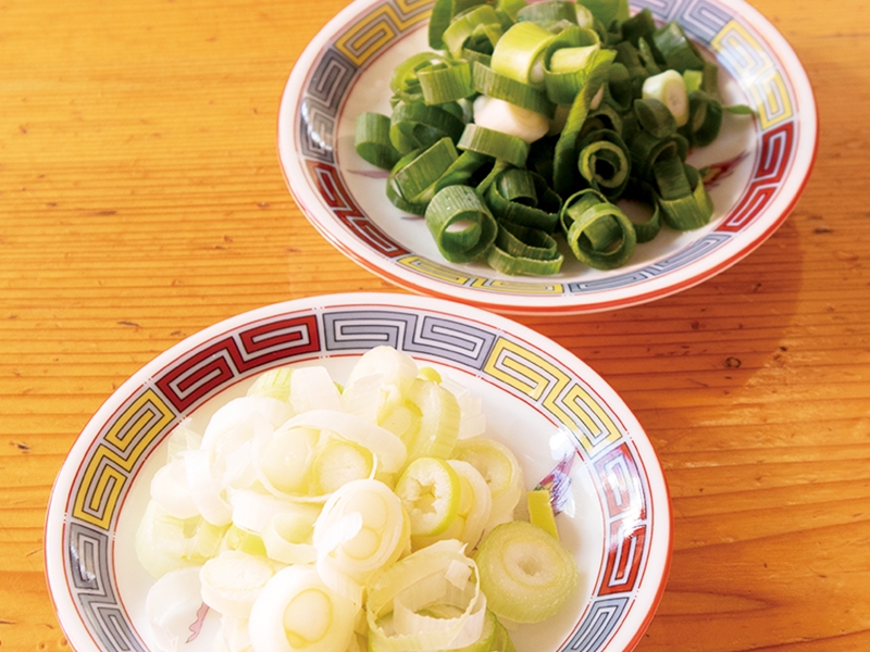 専門店のラーメンをさらに豪華に彩るトッピングでお腹も心も大満足!|伊吹商店