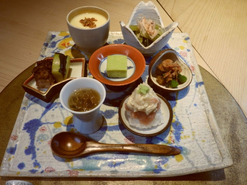 出汁で味わう和食の美味しさ。懐石料理を気軽に楽しめる自由が丘の料理店(東京 自由が丘 和食や ちそう)