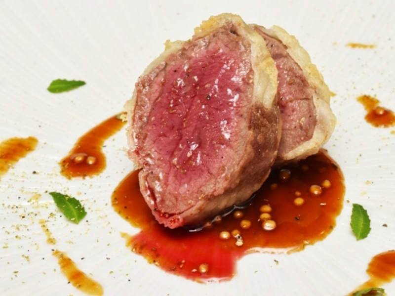 スペシャリテの牛ヒレ肉天をはじめ、元イタリアンシェフが作る和×洋の進化形天ぷらの数々。(大阪 長堀橋 創作天ぷらと酒とワイン ぷらりん)