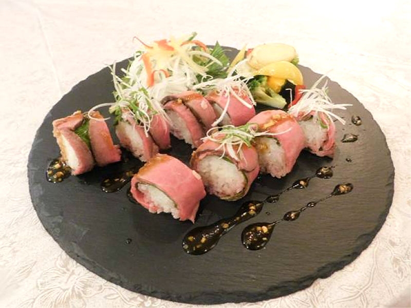 売り切れご免!阿波牛の希少部位カシラを使った「ローストビーフロール」はランチ限定10食!センスと技が光る創作イタリアン (徳島 徳島市 Hono Buono Sorriso)