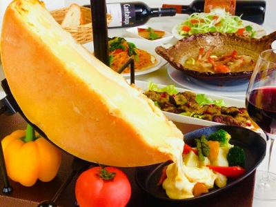 絶品チーズ!とろとろの「ラクレットチーズのオーブン焼き」が大人気のダイニング(福岡 姪の浜 H2.cooking.)