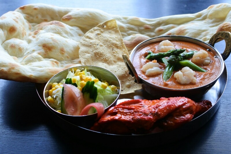 インドカレーミナ中間店 ボリューム満点 タンドリーセット でインドを味わう 辛さが選べる人気のカレー店 福岡 中間 インドカレーミナ 中間店 レポハピ