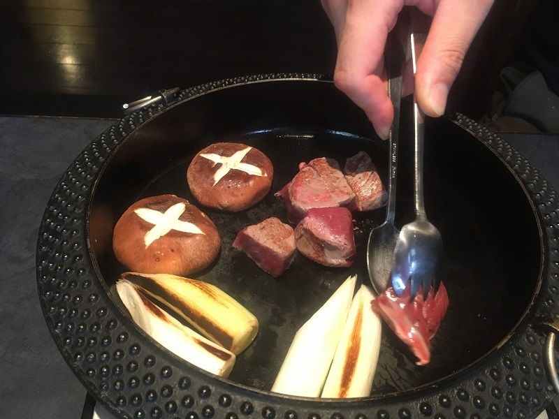 座頭牛 分家 サーロインかフィレが選べる 名物牛鍋 こだわりの牛肉料理を味わえる大人の 和風肉バル 名古屋 八事 座頭牛 分家 レポハピ