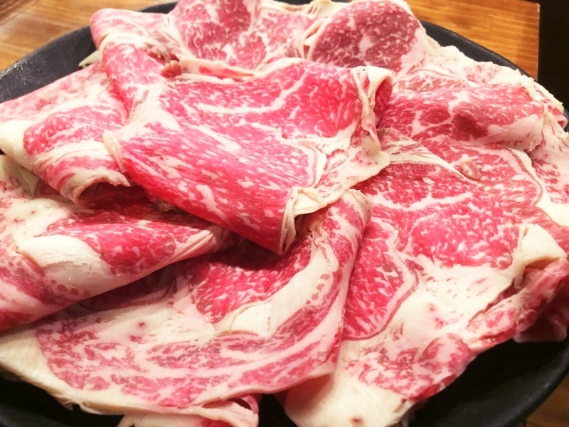 衝撃価格!鍋食べ放題が980円~「コスパ最強」と話題の鍋&焼肉食べ放題専門店(愛知 金山 となりのsarao)