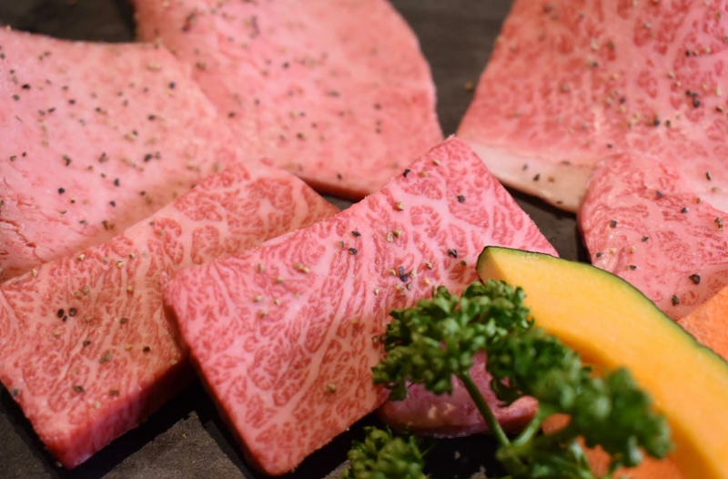 【神奈川県 藤沢市 焼肉おくう 藤沢店】「厳撰和牛盛皿 極」で厳選和牛の希少部位を味わい尽くす!肉にとことんこだわる山形牛取扱指定焼肉店 【神奈川県 藤沢市 焼肉おくう 藤沢店】「厳撰和牛盛皿 極」で厳選和牛の希少部位を味わい尽くす!肉にとことんこだわる山形牛取扱指定焼肉店|サッポロ SORACHI 1984