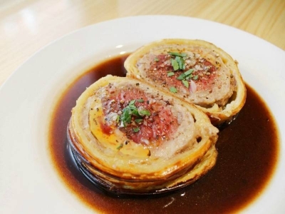 【東京都 豊島区　呑処iitoki（イイトキ）】上質なフォアグラと牛肉をサクサクパイとともに。シェアで楽しめるカジュアルなビストロ