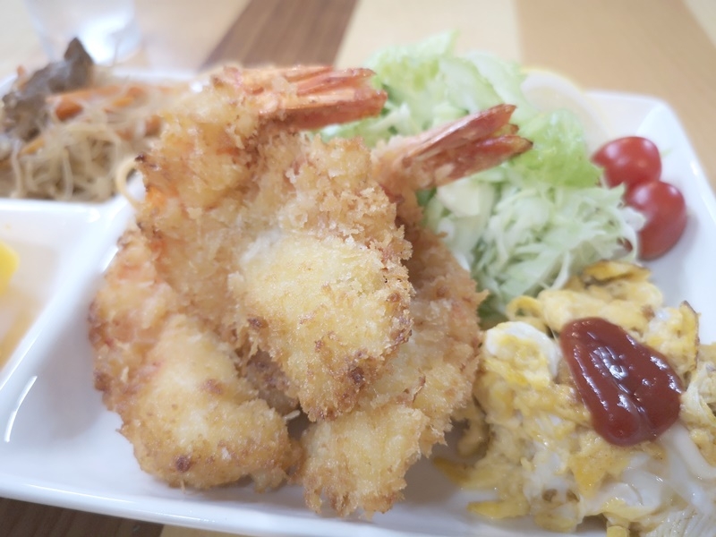 Cafe Bar Furfural フルフラール 大きい 肉厚 ボリューム満点 海老フライランチ 種類豊富な日替わりランチが自慢のカフェ バー 大阪 阿倍野区 Cafe Bar Furfural フルフラール レポハピ Cafe Bar Furfural フルフラール 大きい 肉厚 ボリューム満点 海老フライランチ 種類豊富な日替わりランチが自慢のカフェ バー 大阪 阿倍野区 Cafe Bar Furfural フルフラール レポハピ