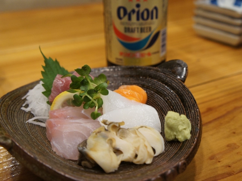 くろ潮の大関 久茂地本舗 甘じょっぱいタレと相性抜群 プリプリ食感の 名物自分焼き ホルモンmix 食べ飲み放題がリーズナブルに楽しめる海鮮居酒屋 沖縄県 那覇市 くろ潮の大関 久茂地本舗 レポハピ くろ潮の大関 久茂地本舗 甘じょっぱいタレと相性抜群 プリプリ食感の 名物自分焼き ホルモンmix 食べ飲み放題がリーズナブルに楽しめる海鮮居酒屋 沖縄県 那覇市 くろ潮の大関 久茂地本舗 レポハピ