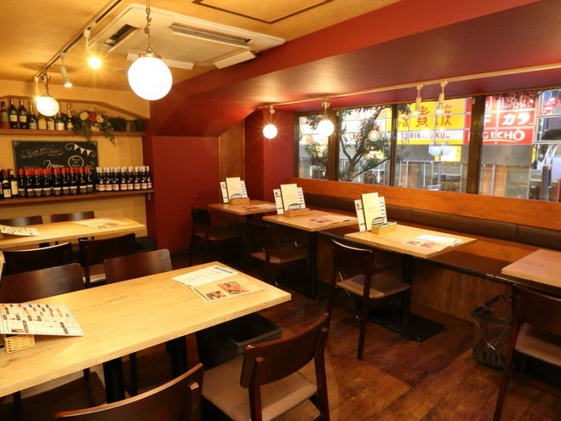 梅田ワイン酒場 バルミチェ ランクの黒毛和牛を低温でじっくりロースト 究極のローストビーフ こだわりの肉料理とワインを楽しむバル 大阪市 北区 梅田ワイン酒場 バルミチェ レポハピ