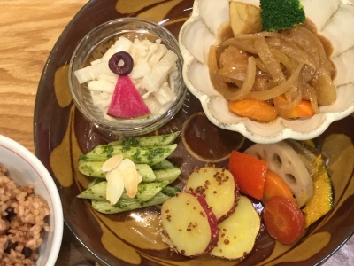 クロワッサンマルシェ 地場産有機野菜と無添加調味料でつくる 週替わりマクロビランチ 自然食材の販売も手掛けるカフェ 広島市 中区 クロワッサンマルシェ レポハピ クロワッサンマルシェ 地場産有機野菜と無添加調味料でつくる 週替わりマクロビランチ 自然食材の販売も手掛けるカフェ 広島市 中区 クロワッサンマルシェ レポハピ