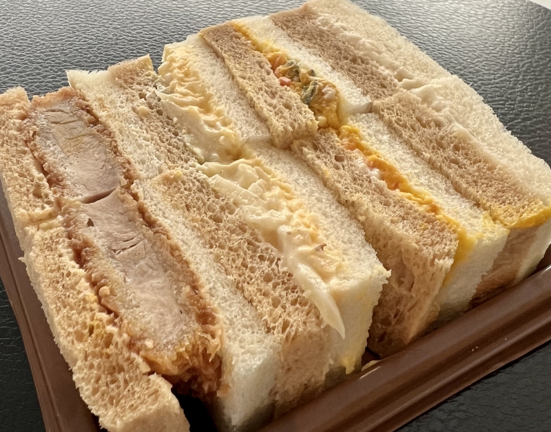 ランチにぴったり！タリーズ「三元豚ヒレカツのバラエティーボックス」は4種類の詰め合わせ｜グルメニュース 