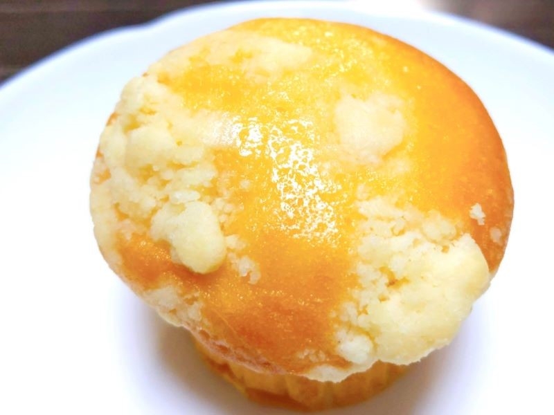 バターたっぷり！ミスタードーナツの「しっとりマフィン バター風味」｜レポハピグルメニュース-004