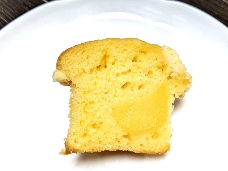 バターたっぷり！ミスタードーナツの「しっとりマフィン バター風味」｜レポハピグルメニュース-005