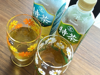 ダイエットに期待大！トクホ飲料の人気者・SUNTORYの「特茶」を2種類飲み比べてみた！