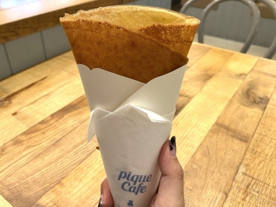 可愛すぎるカフェの絶品クレープ！ 「gelato pique cafe （ジェラートピケカフェ）」で人気の「ピスタチオ」クレープを実食！｜スイーツファン通信