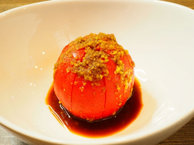 サッポロ SORACHI 1984 【宮城県 気仙沼市 和醸酒一杯屋梟】稲藁で炙る「カツオの藁焼き造り」は店主自慢の一品! 気仙沼の新鮮な食材を使ったこだわりのメニューを楽しめる“ミシュランガイド宮城2017版”掲載の人気居酒屋|サッポロ SORACHI 1984-004