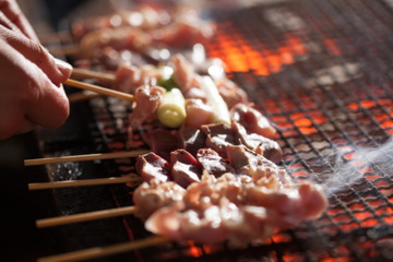 【6choice】兵庫 神戸 三宮で炉端焼き・焼き鳥・串焼き・串カツがおすすめのお店｜レポハピ グルメ ニュース 