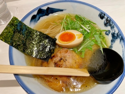 並んででも食べたい！人気店AFURIの柚子香る「淡麗塩ラーメン」は絶品！｜グルメニュース 