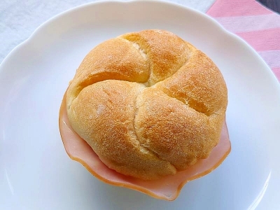 京都人のソウルフード！人気パン屋・志津屋の名物「カルネ」を食べてみた♪｜グルメニュース 