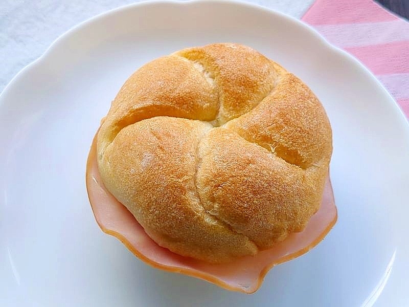 京都人のソウルフード!人気パン屋・志津屋の名物「カルネ」を食べてみた♪ 京都人のソウルフード!人気パン屋・志津屋の名物「カルネ」を食べてみた♪|グルメニュース