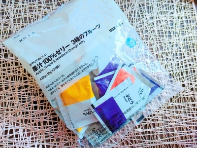 凍らせても美味しい！無印良品「果汁100％ゼリー 3種のフルーツ」は暑い日のおやつや小腹がすいたときにもピッタリ♪｜おかし好きライター