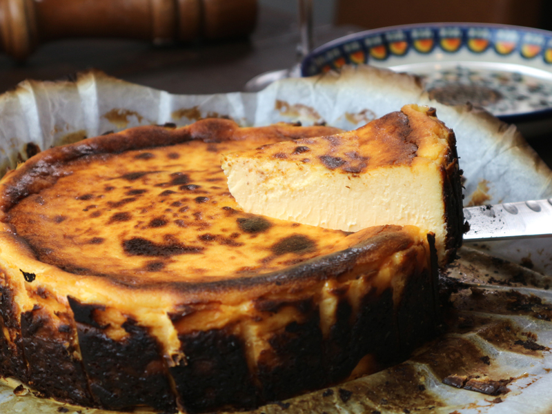 Basque cheesecake specialty store SANMIDO - Melting texture