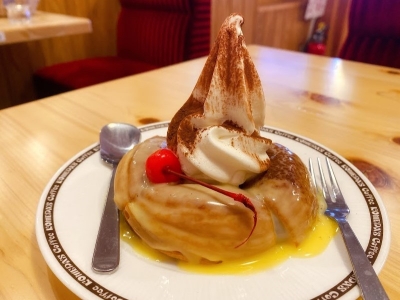 2つの味を同時に楽しめる？ コメダの春スイーツ「シロノワール ティラミスプリン」と「ジェリコ ティラミスプリン」を食べてみた！｜スイーツファン通信